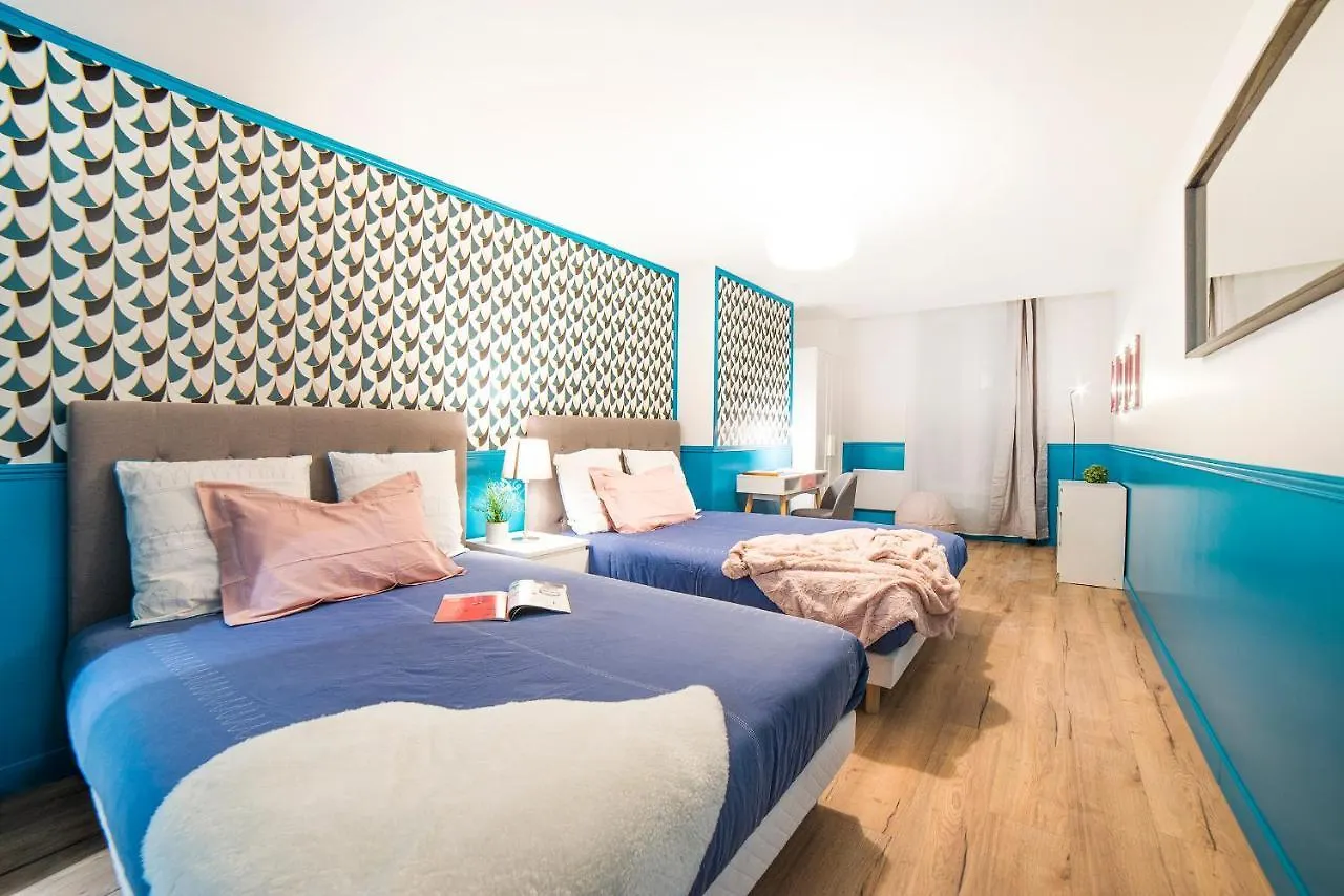 Apartmán Mirror House - 130m2 - 3br / 3ba Aircon 2