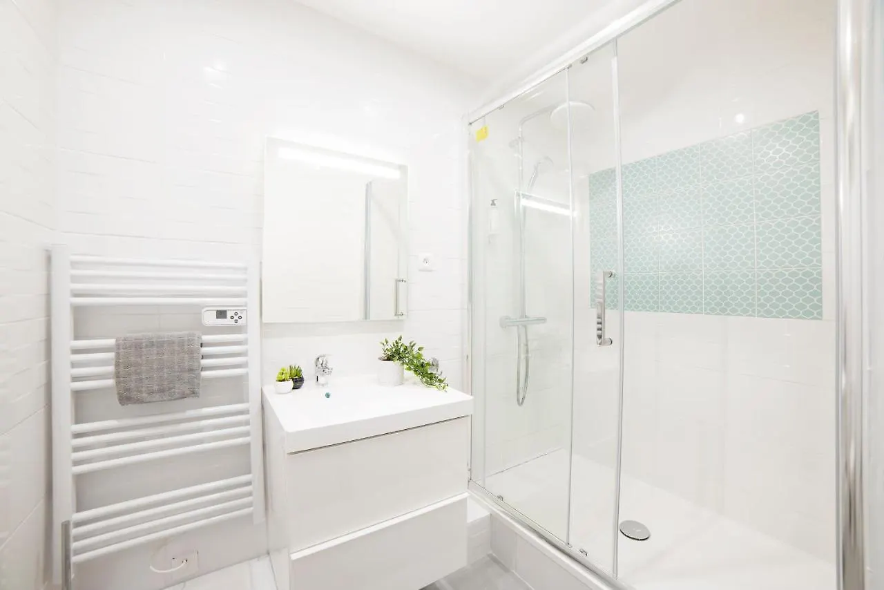 Apartment Mirror House - 130m2 - 3br / 3ba Aircon 2